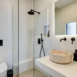 Silver Thea Apartamento